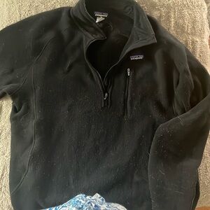 Size large men's Patagonia black quarter zip
